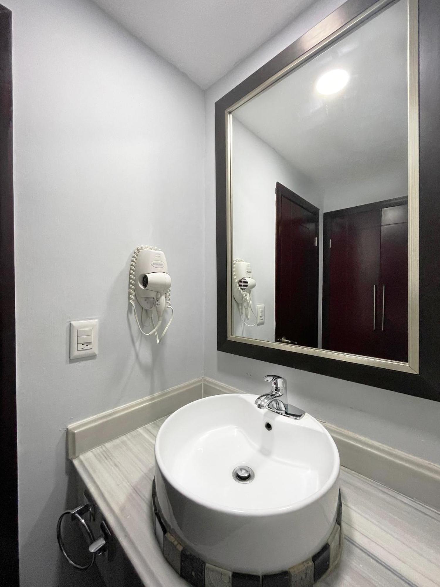 Landmark Suites By Balderrama Hotel Collection Los Mochis Luaran gambar